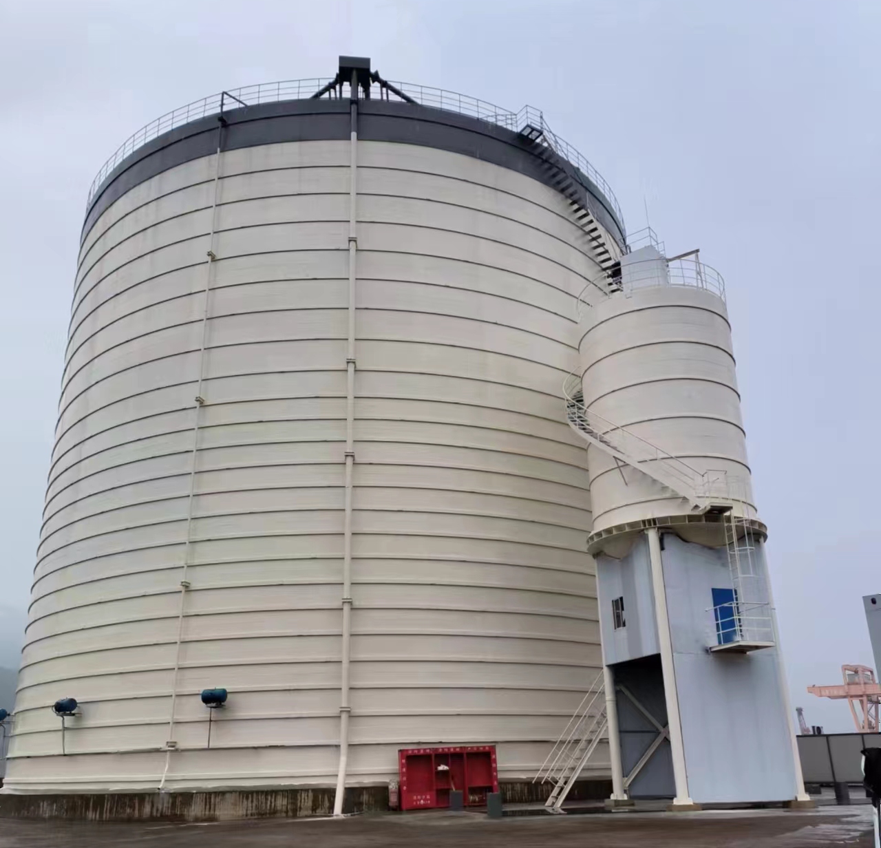 平房10万吨水泥钢板库